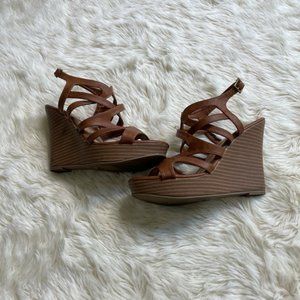 Daisy Fuentes Brown Wedge Sandals 7M